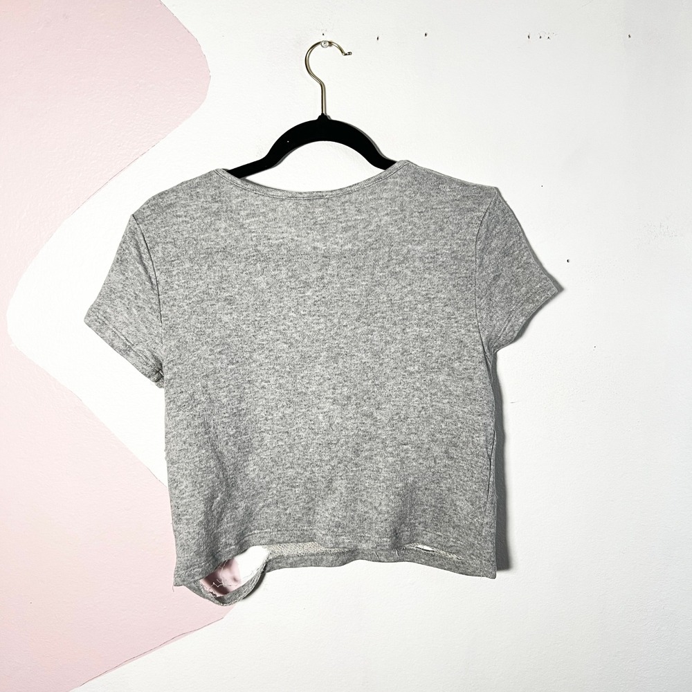 VTG Y2K Wet Seal Gray Distressed Crop Top Womens‎ Small Ripped Grunge - Picture 2 of 5